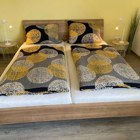 „Vogelnest“ Im Vogelsberger Hof Apartment Grebenhain Bagian luar foto